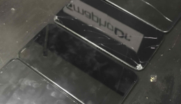 iPhoneXの液晶交換、画面割れ修理