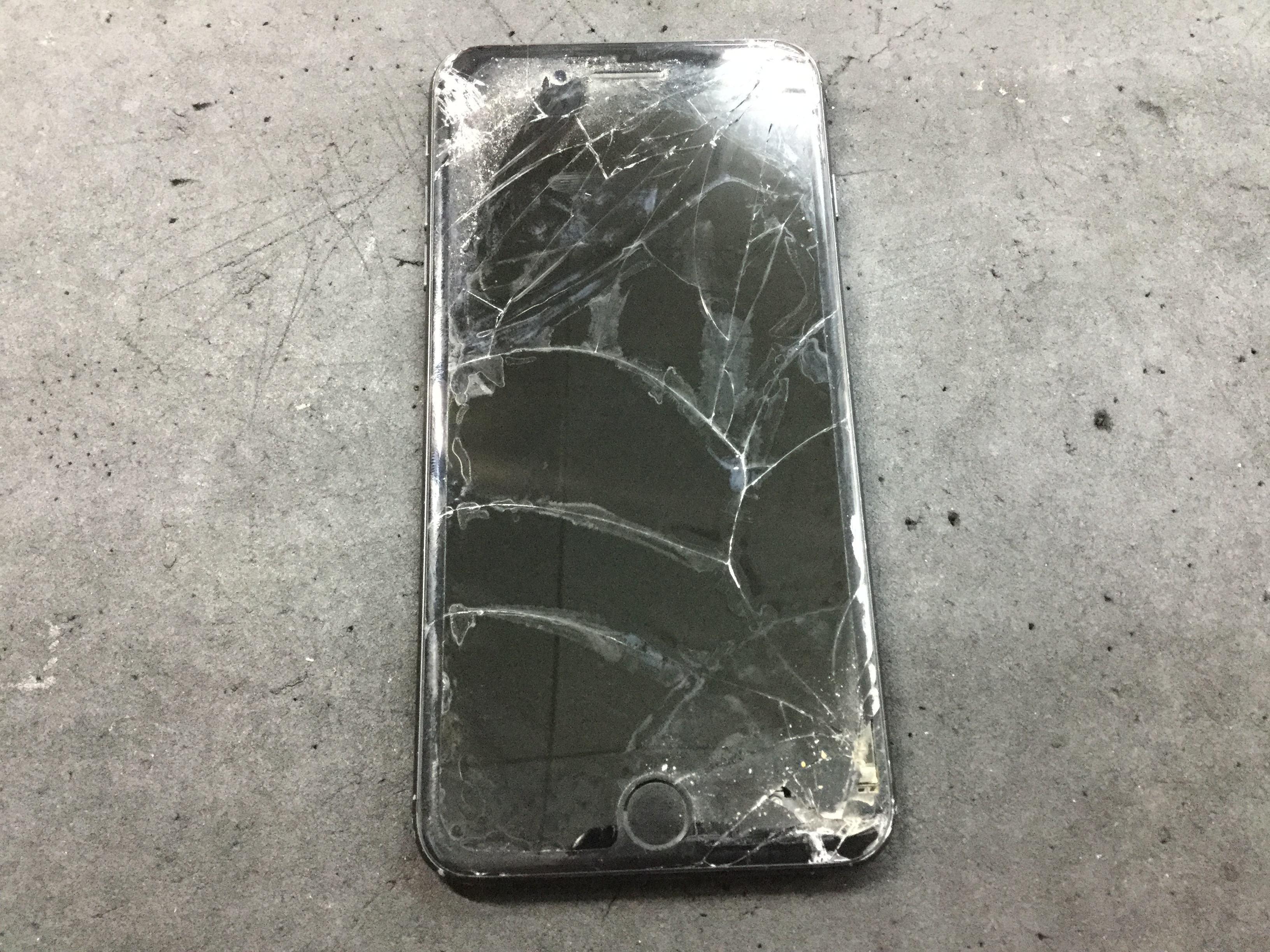 iPhone7plus 買取致しました。