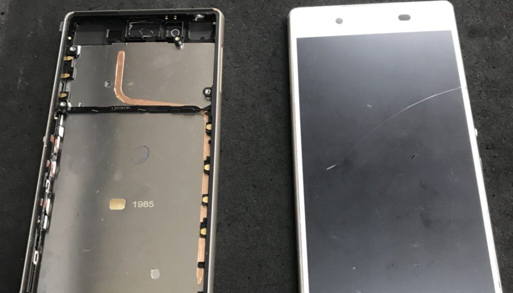 XperiaZ4画面交換修理