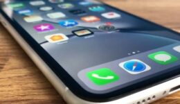 iPhoneXRバッテリー交換修理