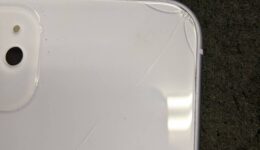 iPhone11バックガラス交換