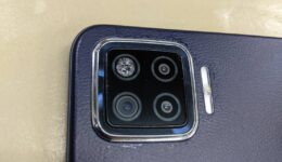 OPPO A73カメラガラスクリーニング