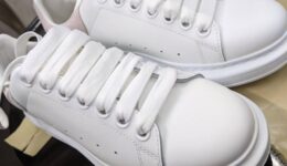 白いシューズにおすすめガラスコーティング