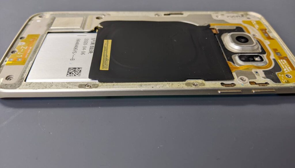 GalaxyS6edgeバッテリー交換修理（後編）