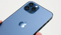 iPhone13Pro背面ガラス割れ修理