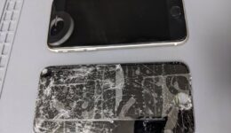 iPhoneSE3画面交換修理