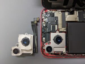 iPhone14リアカメラ修理