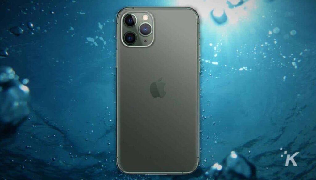iphone-11-water