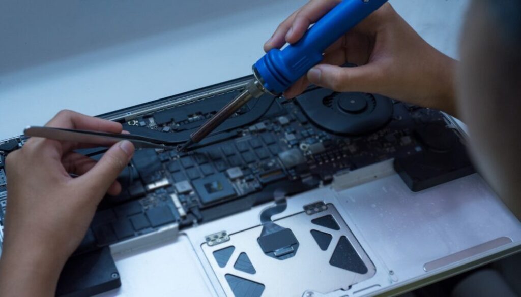 1629860359240_macbook-repair-hero-min