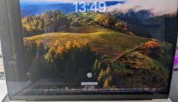 MacBook Air M2(A2681)の液晶交換修理