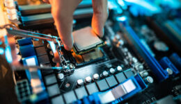 360_F_483617256_WDPoIzQcF3yOre1nB7R5IvDDhkkaQGHx