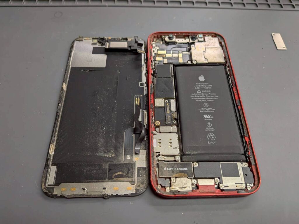 iPhone12 内部構造 バッテリー交換作業