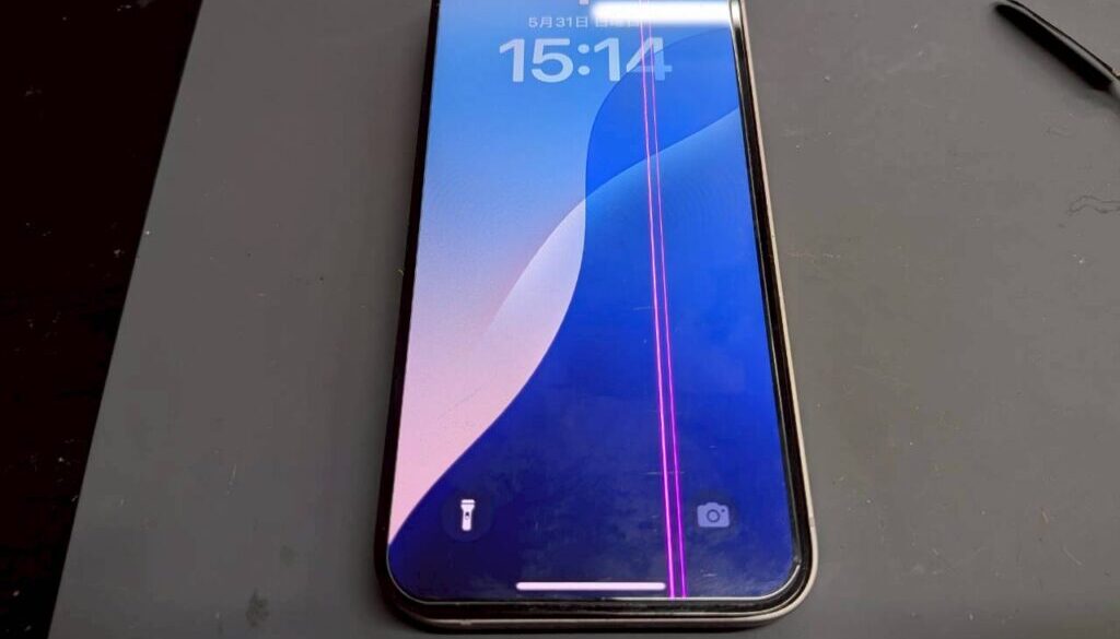 iphone13miniLCD broken