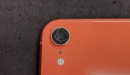iPhoneXR リアカメラレンズ交換修理