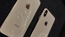 iPhoneXsの背面割れもスマフォドクター梅田