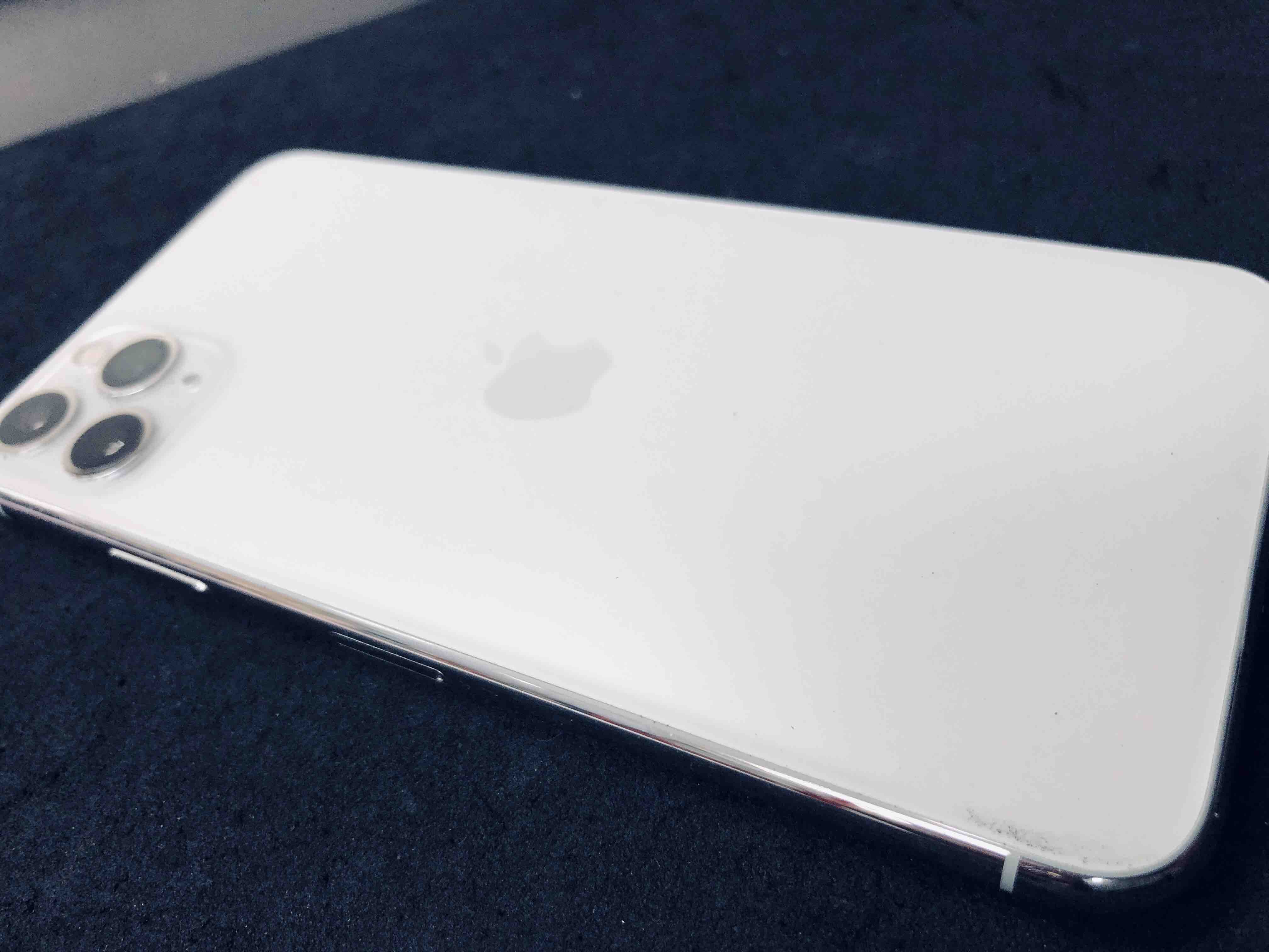 11proMAXの修理も即日お返し|スマフォドクター梅田店|