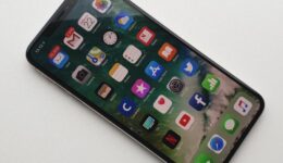 iPhoneXSフロントパネル交換修理