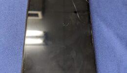 iPhone11シリーズの修理を梅田で